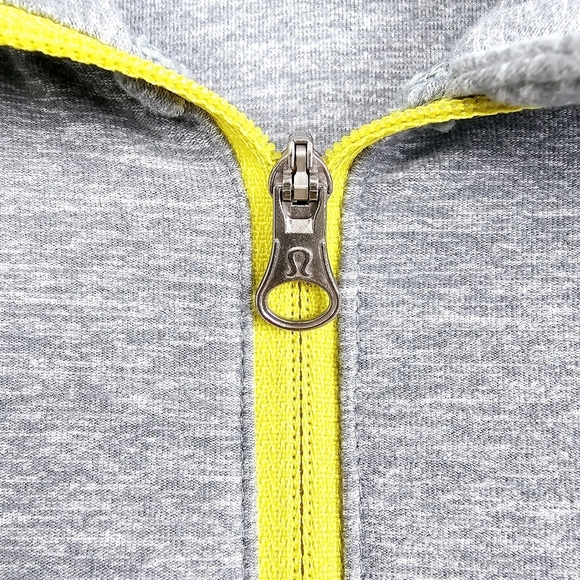Lululemon Heather Gray 1/2 Zip Pullover - Picture 4 of 9